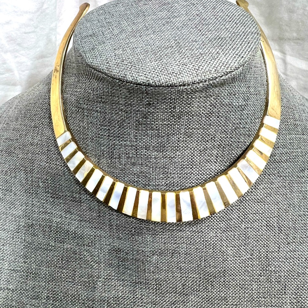 Vintage inlaid mother of pearl brass collar choker 70s, a nice statement piece.